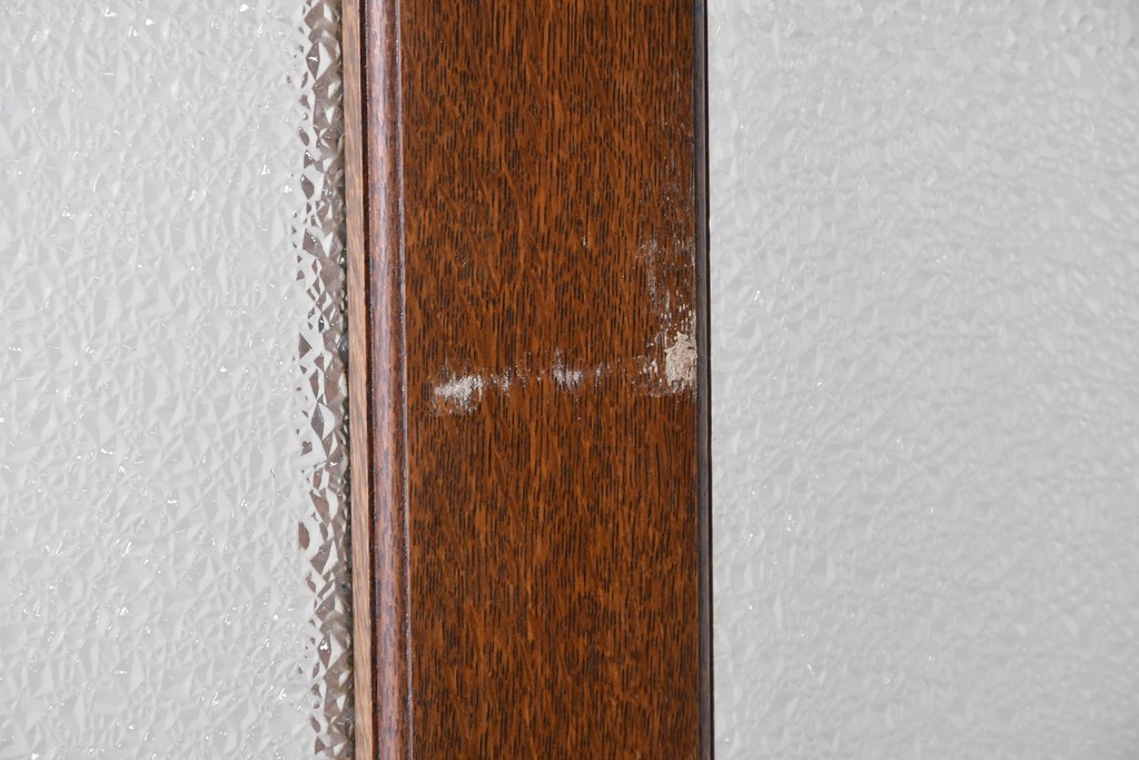 和製アンティーク　楢(ナラ)材　花模様の透かし彫りが可愛らしいガラス入り衝立て　(R-086691)