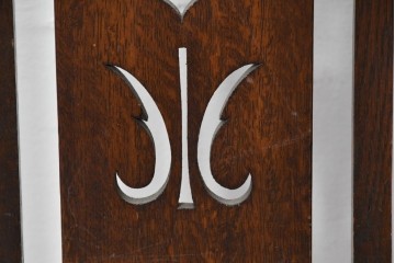 和製アンティーク　楢(ナラ)材　花模様の透かし彫りが可愛らしいガラス入り衝立て　(R-086691)