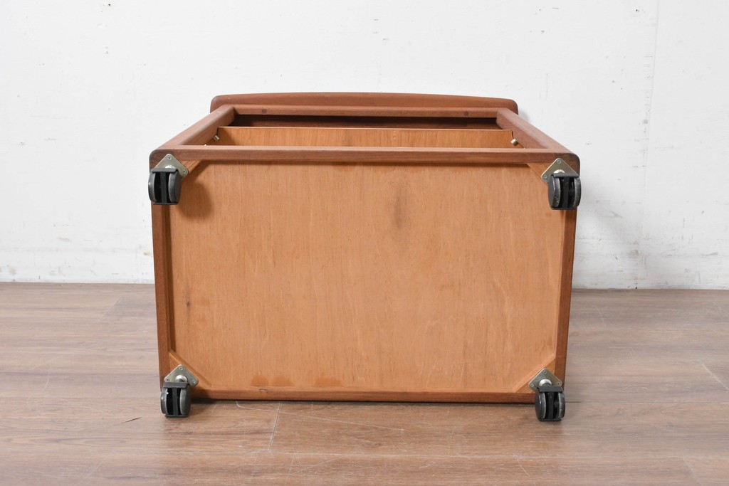 和製ヴィンテージ　希少　青林製作所　チーク無垢材で作られた北欧デザインのワゴン　(R-086692)