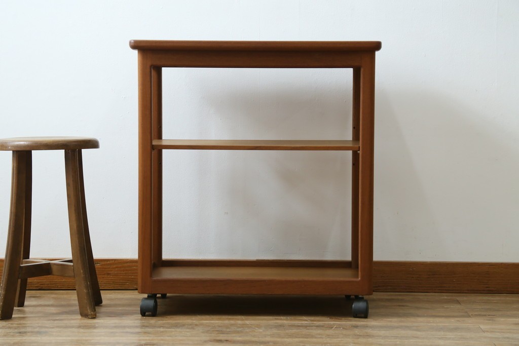 和製ヴィンテージ　希少　青林製作所　チーク無垢材で作られた北欧デザインのワゴン　(R-086692)