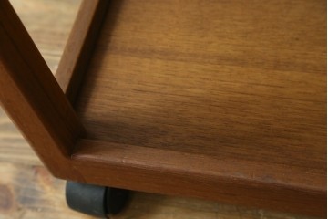 和製ヴィンテージ　希少　青林製作所　チーク無垢材で作られた北欧デザインのワゴン　(R-086692)