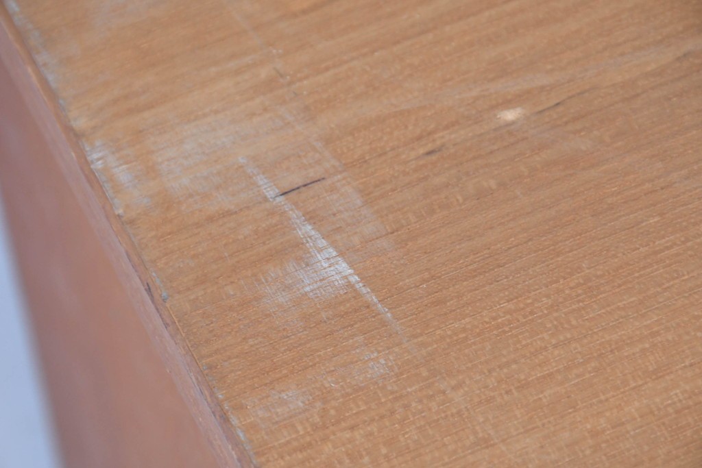 和製ヴィンテージ　チーク材　北欧デザインのシンプルなサイドキャビネット　(R-086693)