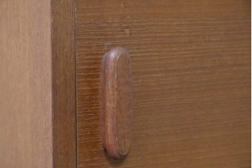 和製ヴィンテージ　チーク材　北欧デザインのシンプルなサイドキャビネット　(R-086693)