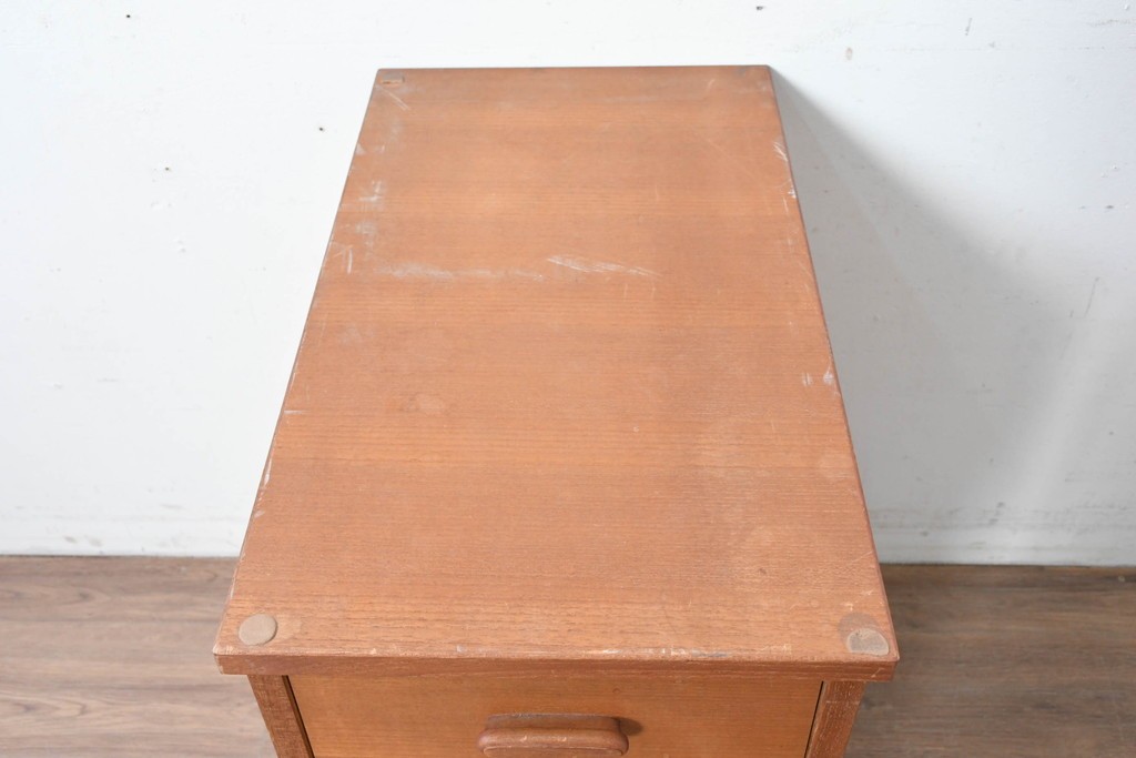 和製ヴィンテージ　チーク材　北欧デザインのシンプルなサイドチェスト　(R-086694)