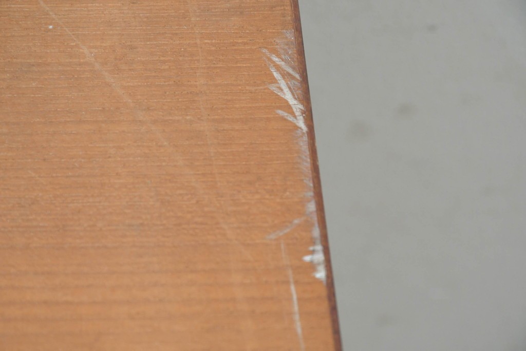 和製ヴィンテージ　チーク材　北欧デザインのシンプルなサイドチェスト　(R-086694)