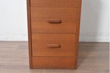 和製ヴィンテージ　チーク材　北欧デザインのシンプルなサイドチェスト　(R-086694)