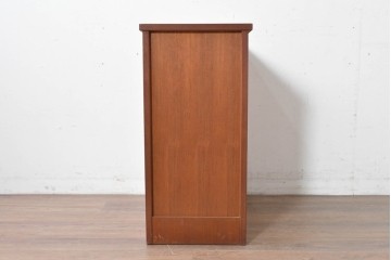 和製ヴィンテージ　チーク材　北欧デザインのシンプルなサイドチェスト　(R-086694)