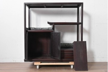 和製アンティーク　時代物!!　総紫檀(シタン)材　漆塗り　銘木の良さが際立つ透かし彫り入りの茶棚　(R-086695)