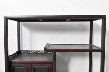 和製アンティーク　時代物!!　総紫檀(シタン)材　漆塗り　銘木の良さが際立つ透かし彫り入りの茶棚　(R-086695)