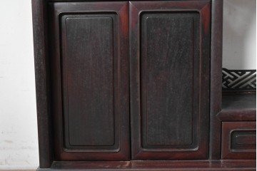 和製アンティーク　時代物!!　総紫檀(シタン)材　漆塗り　銘木の良さが際立つ透かし彫り入りの茶棚　(R-086695)