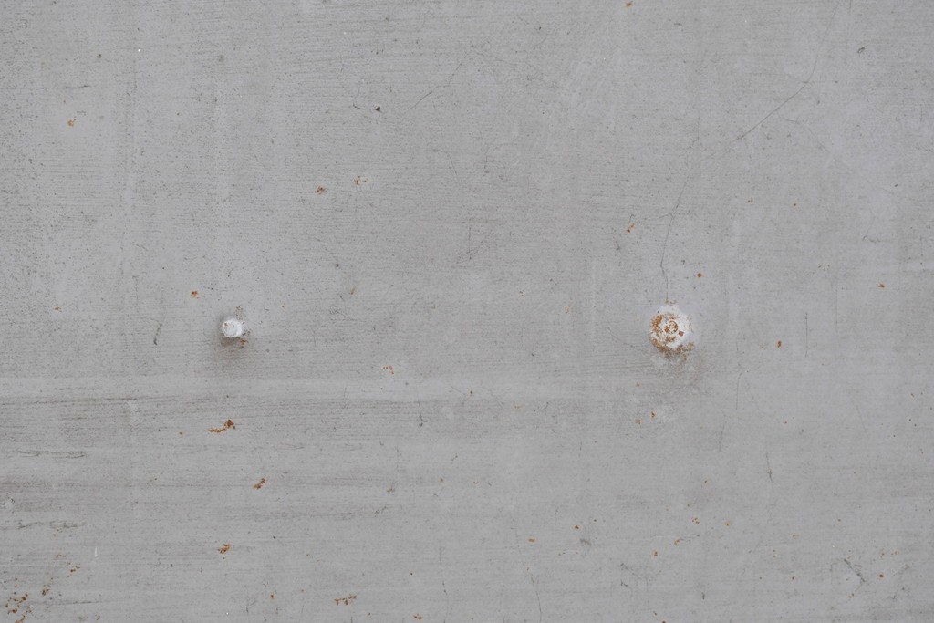 ヴィンテージ建具　昭和中期　鉄板張りの重厚な引き戸　(R-086696)