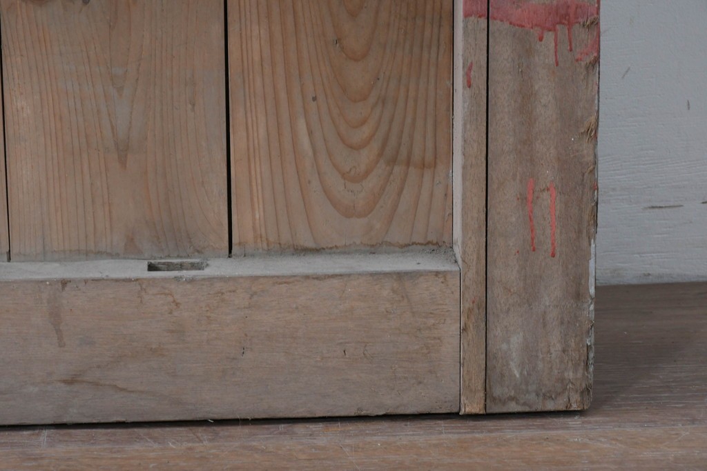 ヴィンテージ建具　昭和中期　鉄板張りの重厚な引き戸　(R-086696)