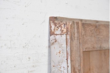 ヴィンテージ建具　昭和中期　鉄板張りの重厚な引き戸　(R-086696)