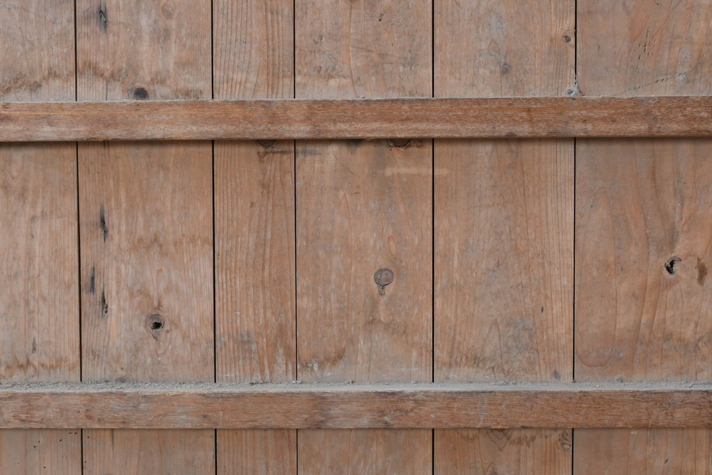 ヴィンテージ建具　昭和中期　鉄板張りの重厚な引き戸　(R-086697)