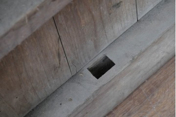 ヴィンテージ建具　昭和中期　鉄板張りの重厚な引き戸　(R-086697)