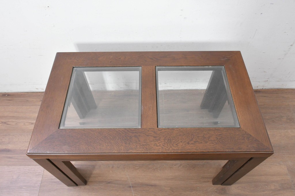 中古　美品　希少な廃番品　カリモク家具(karimoku)　domani(ドマーニ)　Morganton(モーガントン)　重厚な木製フレームのガラストップローテーブル　(R-086698)