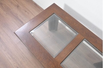 中古　美品　希少な廃番品　カリモク家具(karimoku)　domani(ドマーニ)　Morganton(モーガントン)　重厚な木製フレームのガラストップローテーブル　(R-086698)