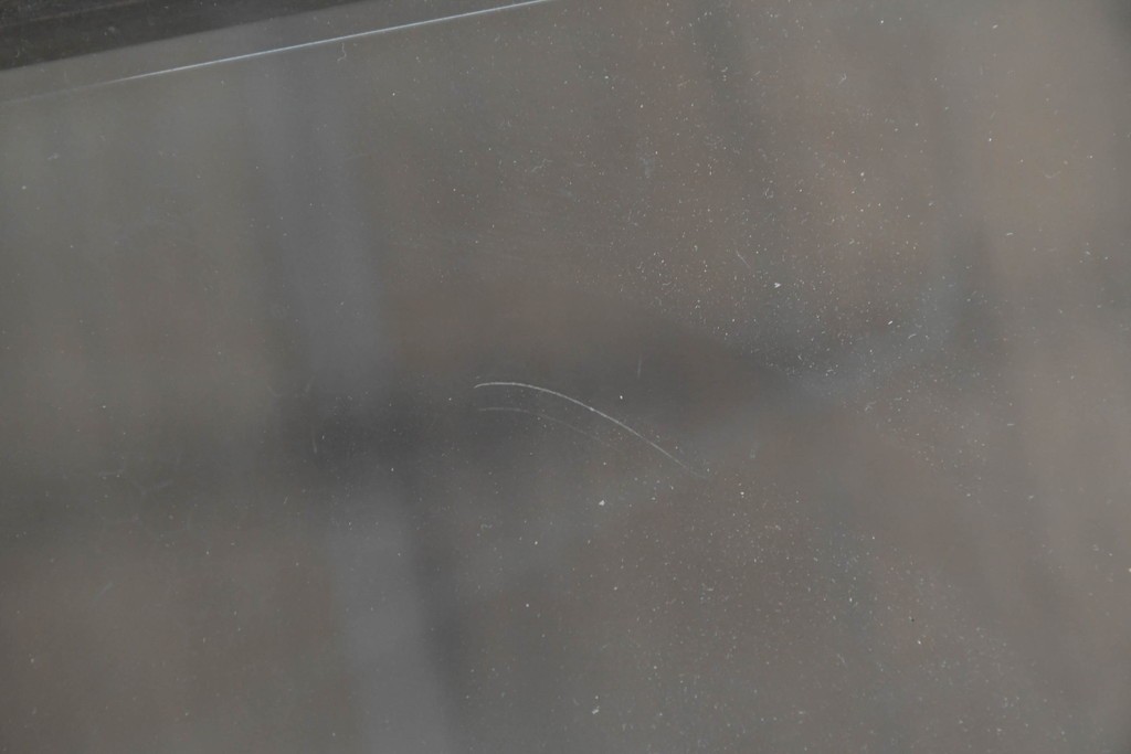 中古　美品　希少な廃番品　カリモク家具(karimoku)　domani(ドマーニ)　Morganton(モーガントン)　印象的なグリッドデザインのスクエア型センターテーブル　(R-086699)