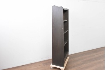 和製アンティーク　クラシカルな飾り板がアクセントの引き出し付き縦型シェルフ　(R-086700)
