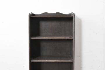 和製アンティーク　クラシカルな飾り板がアクセントの引き出し付き縦型シェルフ　(R-086700)