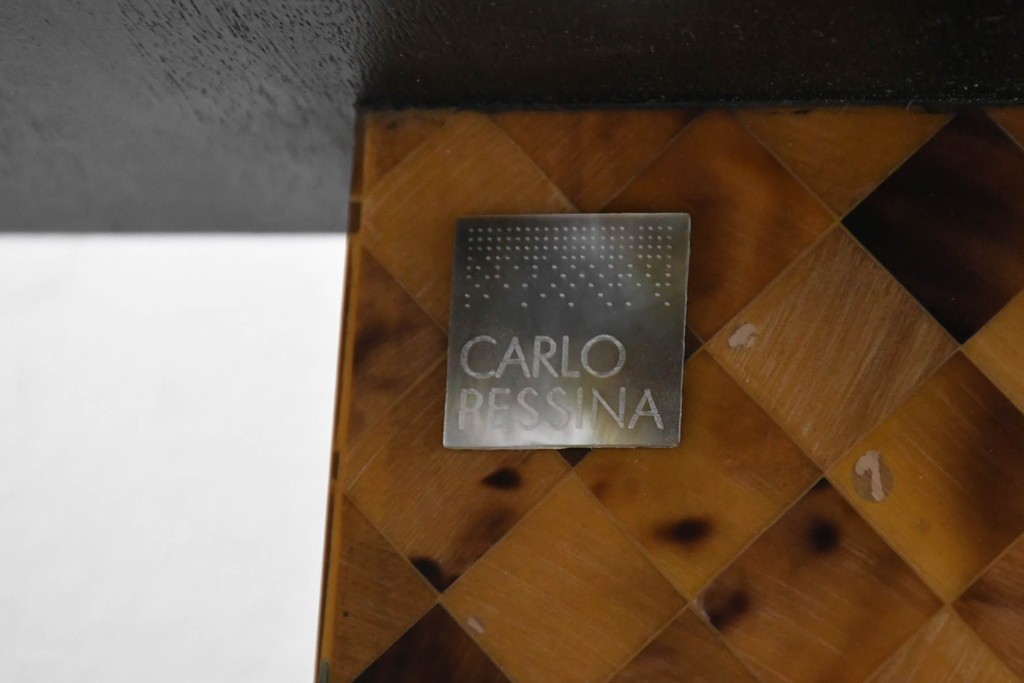 中古　希少!!　イタリア　Carlo Pessina(カルロ・ペッシーナ)デザイン　チーク材　貝殻で描くモザイク模様が印象的なダイニングテーブル　定価推定200万円　(R-086701)