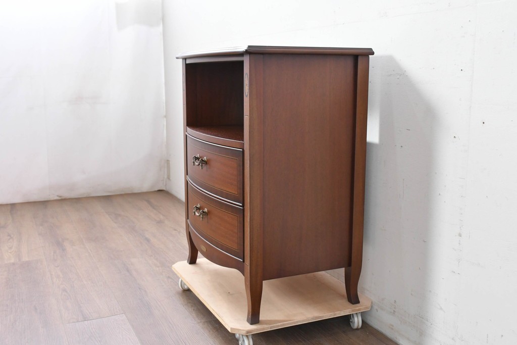 中古　美品　東海家具工業(Tokai Kagu)　ベネチア(Venezia)シリーズ　マホガニー材　ネオクラシカルな気品漂うオープンチェスト　(R-086703)