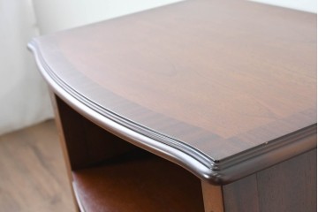 中古　美品　東海家具工業(Tokai Kagu)　ベネチア(Venezia)シリーズ　マホガニー材　ネオクラシカルな気品漂うオープンチェスト　(R-086703)