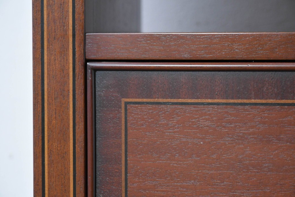 中古　美品　東海家具工業(Tokai Kagu)　ベネチア(Venezia)シリーズ　マホガニー材　ネオクラシカルな気品漂うオープンチェスト　(R-086703)