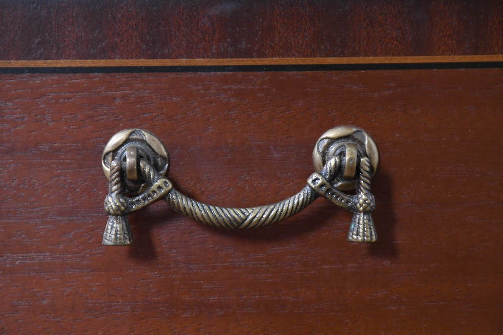 中古　美品　東海家具工業(Tokai Kagu)　ベネチア(Venezia)シリーズ　マホガニー材　ネオクラシカルな気品漂うオープンチェスト　(R-086703)