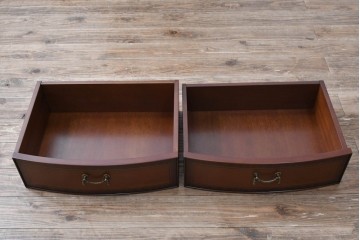 中古　美品　東海家具工業(Tokai Kagu)　ベネチア(Venezia)シリーズ　マホガニー材　ネオクラシカルな気品漂うオープンチェスト　(R-086703)