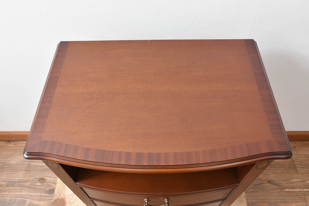 中古　美品　東海家具工業(Tokai Kagu)　ベネチア(Venezia)シリーズ　マホガニー材　ネオクラシカルな気品漂うオープンチェスト　(R-086703)