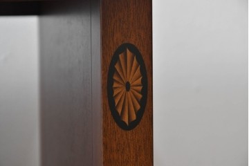 中古　美品　東海家具工業(Tokai Kagu)　ベネチア(Venezia)シリーズ　マホガニー材　ネオクラシカルな気品漂うオープンチェスト　(R-086703)