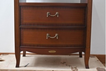 中古　美品　東海家具工業(Tokai Kagu)　ベネチア(Venezia)シリーズ　マホガニー材　ネオクラシカルな気品漂うオープンチェスト　(R-086703)