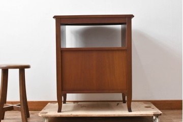 中古　美品　東海家具工業(Tokai Kagu)　ベネチア(Venezia)シリーズ　マホガニー材　ネオクラシカルな気品漂うオープンチェスト　(R-086703)
