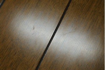 和製ヴィンテージ　オールドカリモク　カリモク家具(karimoku)　楢(ナラ)材　角のとれたデザインの棚板付きセンターテーブル　(R-086707)