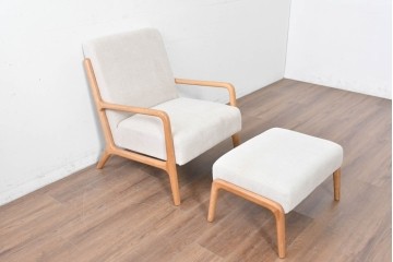 中古　美品　ZARA HOME(ザラホーム)　アッシュウッド材のフレームがおしゃれなリネンアームチェアとオットマンのセット　定価約9万3千円　(R-086709)