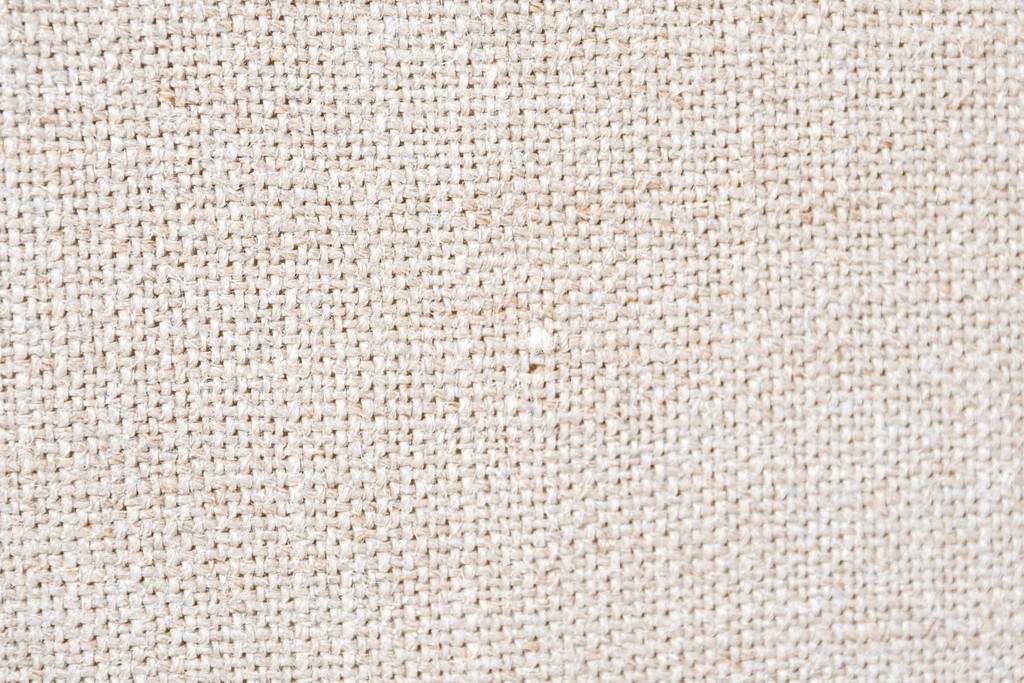 中古　美品　ZARA HOME(ザラホーム)　アッシュウッド材のフレームがおしゃれなリネンアームチェアとオットマンのセット　定価約9万3千円　(R-086709)