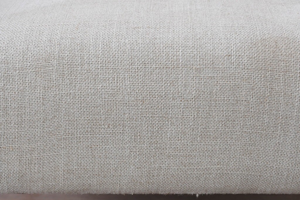 中古　美品　ZARA HOME(ザラホーム)　アッシュウッド材のフレームがおしゃれなリネンアームチェアとオットマンのセット　定価約9万3千円　(R-086709)