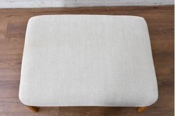 中古　美品　ZARA HOME(ザラホーム)　アッシュウッド材のフレームがおしゃれなリネンアームチェアとオットマンのセット　定価約9万3千円　(R-086709)