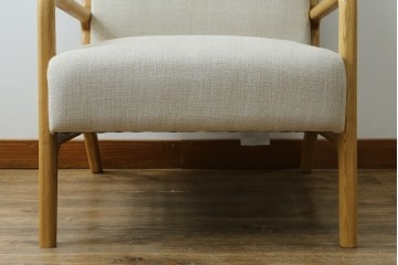 中古　美品　ZARA HOME(ザラホーム)　アッシュウッド材のフレームがおしゃれなリネンアームチェアとオットマンのセット　定価約9万3千円　(R-086709)