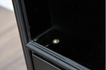 アジアンヴィンテージ　韓国民芸家具　煌びやかな螺鈿細工の照明付きコレクションケース　定価約65万円　(R-086712)