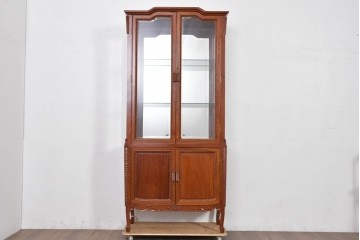 中古　花梨(カリン)無垢材　オリエンタルデザインの彫刻入りキュリオケース　(R-086713)