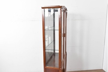 中古　花梨(カリン)無垢材　オリエンタルデザインの彫刻入りキュリオケース　(R-086713)