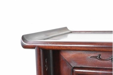 和製ヴィンテージ　花梨(カリン)材　透かし彫りと草花の彫刻が魅力の飾り棚　(R-086714)