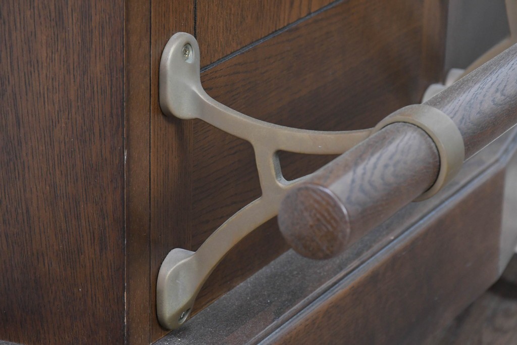 中古　美品　激レア希少モデル!!　カリモク家具(karimoku)　domani(ドマーニ)　Morganton(モーガントン)　フットレール付きバーカウンターテーブル　定価100万円以上　(R-086715)