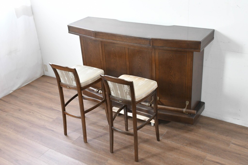 中古　美品　激レア希少モデル!!　カリモク家具(karimoku)　domani(ドマーニ)　Morganton(モーガントン)　フットレール付きバーカウンターテーブル　定価100万円以上　(R-086715)