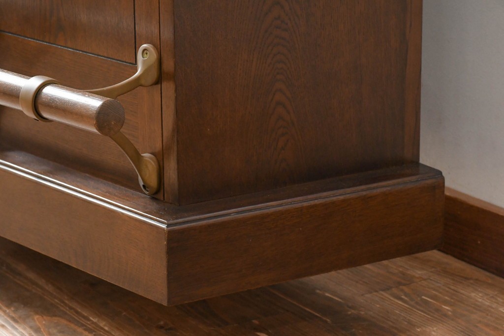 中古　美品　激レア希少モデル!!　カリモク家具(karimoku)　domani(ドマーニ)　Morganton(モーガントン)　フットレール付きバーカウンターテーブル　定価100万円以上　(R-086715)