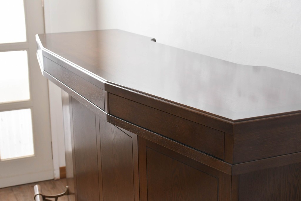 中古　美品　激レア希少モデル!!　カリモク家具(karimoku)　domani(ドマーニ)　Morganton(モーガントン)　フットレール付きバーカウンターテーブル　定価100万円以上　(R-086715)