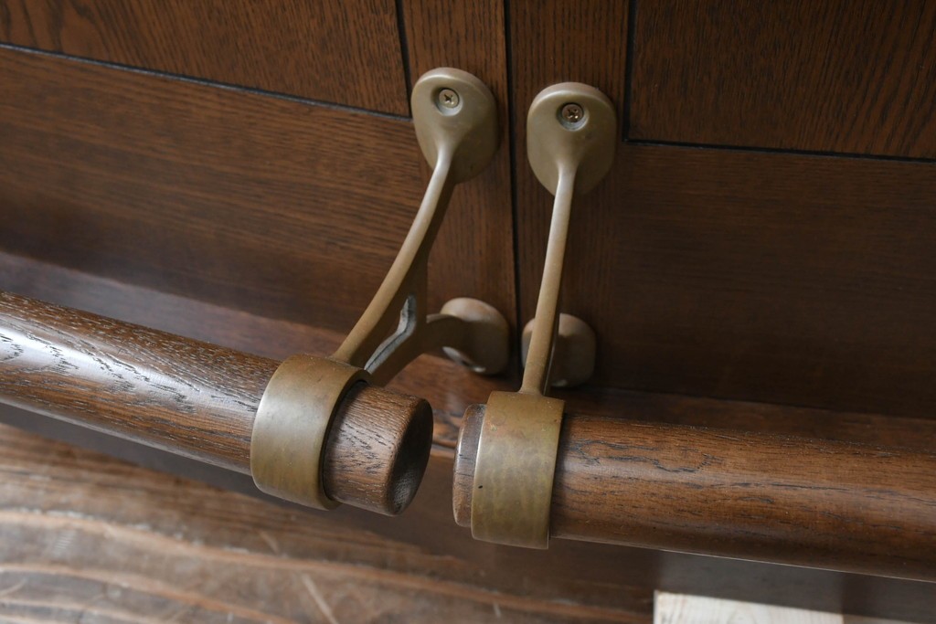 中古　美品　激レア希少モデル!!　カリモク家具(karimoku)　domani(ドマーニ)　Morganton(モーガントン)　フットレール付きバーカウンターテーブル　定価100万円以上　(R-086715)