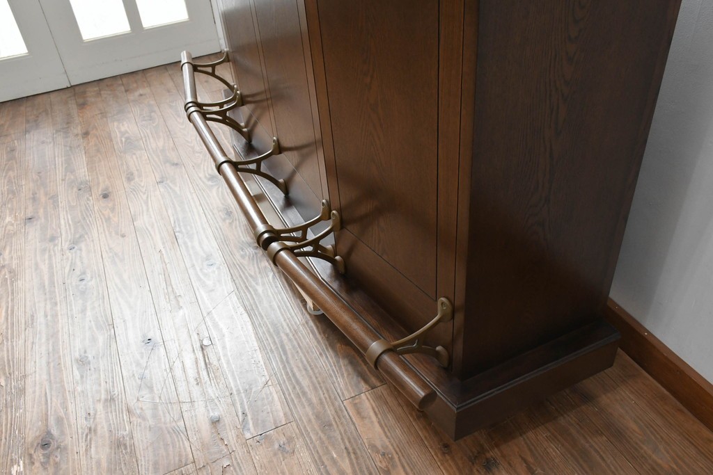 中古　美品　激レア希少モデル!!　カリモク家具(karimoku)　domani(ドマーニ)　Morganton(モーガントン)　フットレール付きバーカウンターテーブル　定価100万円以上　(R-086715)